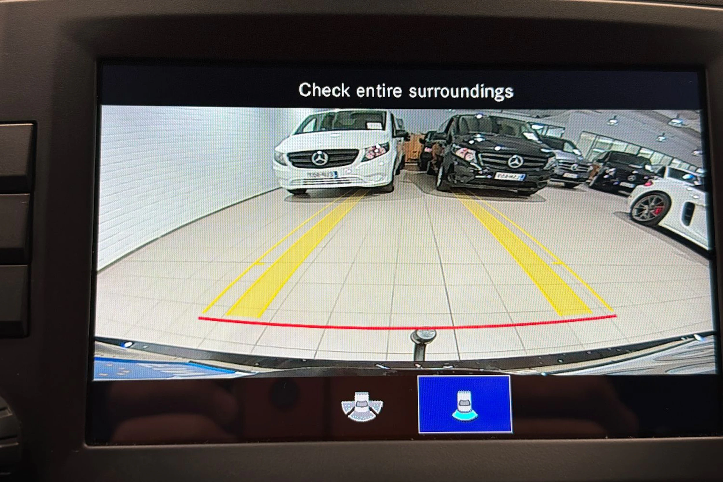 musta Mercedes-Benz Vito 2023 kuva 28.