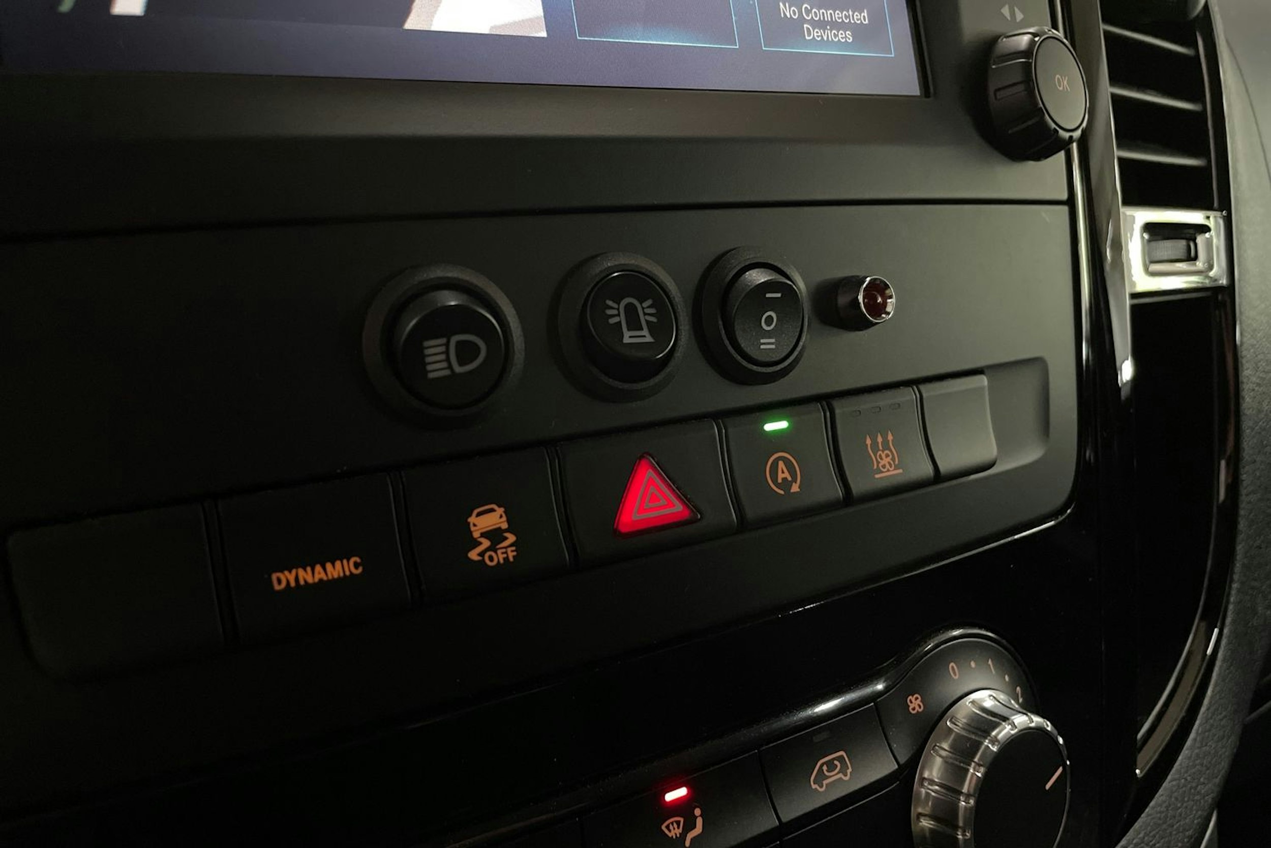 Musta Mercedes-Benz VITO 2023 kuva 24.