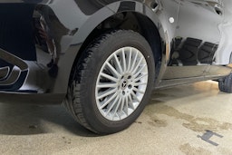 Musta Mercedes-Benz VITO 2023 kuva 26.