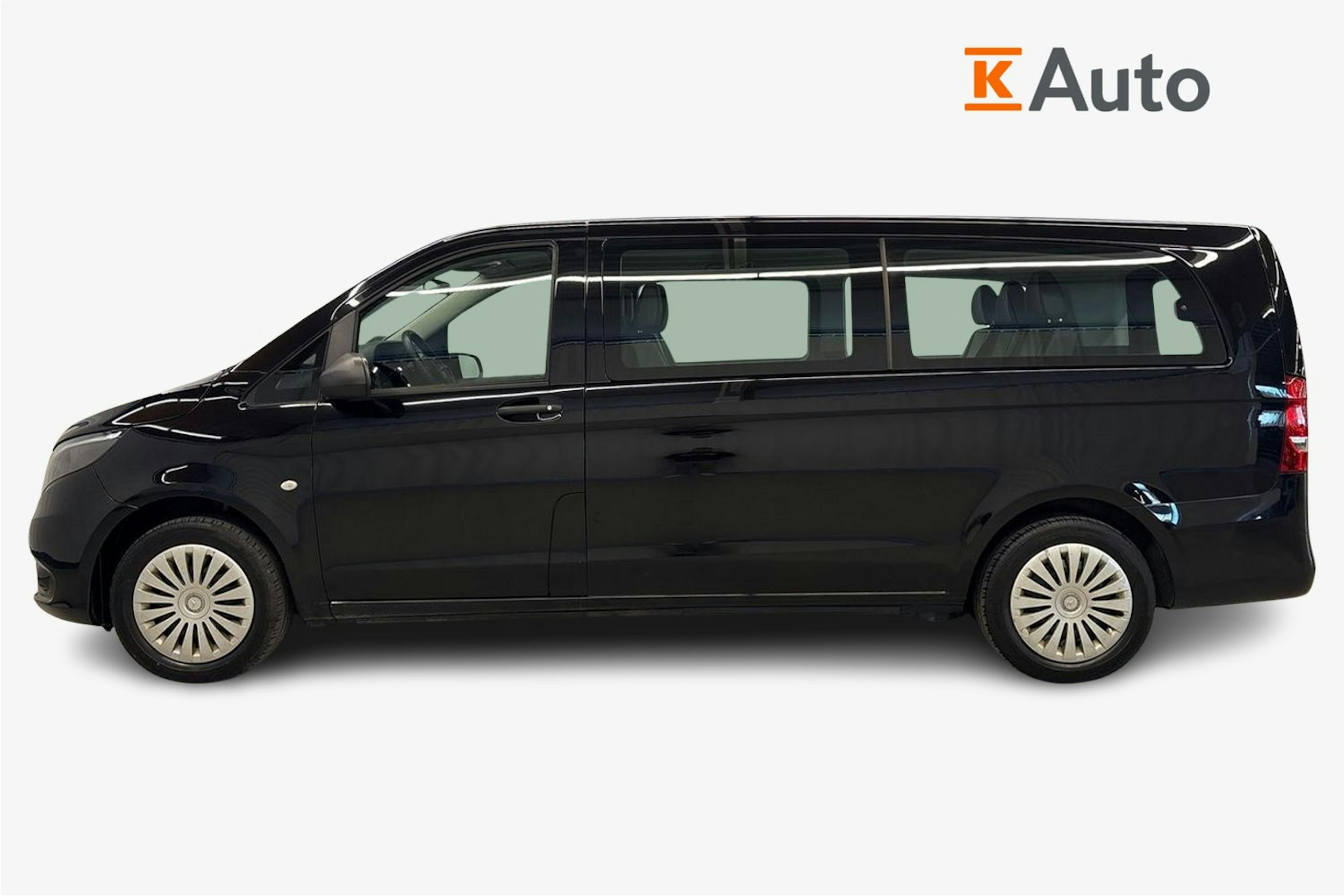 musta Mercedes-Benz Vito 2023 kuva 5.