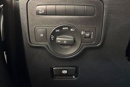 musta Mercedes-Benz Vito 2023 kuva 15.