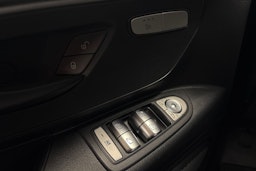 musta Mercedes-Benz Vito 2023 kuva 16.