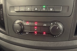 musta Mercedes-Benz Vito 2023 kuva 21.