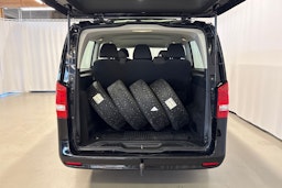 musta Mercedes-Benz Vito 2023 kuva 29.