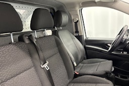 Valkoinen Mercedes-Benz Vito 2023 kuva 15.