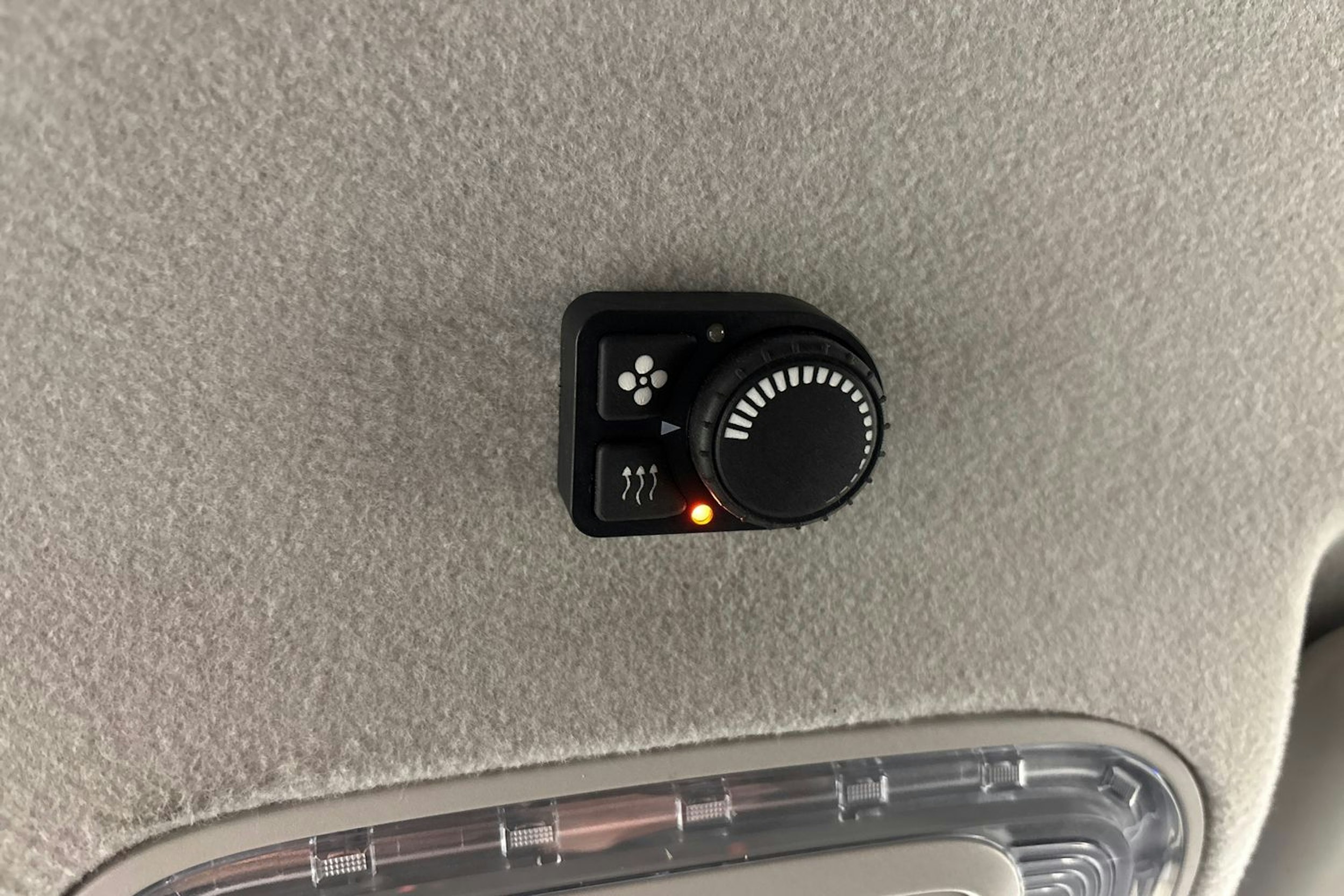 Valkoinen Mercedes-Benz Vito 2023 kuva 20.