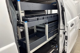 Valkoinen Mercedes-Benz Vito 2023 kuva 24.