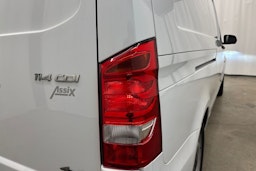 Valkoinen Mercedes-Benz Vito 2023 kuva 29.