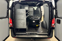 musta Mercedes-Benz Vito 2023 kuva 12.