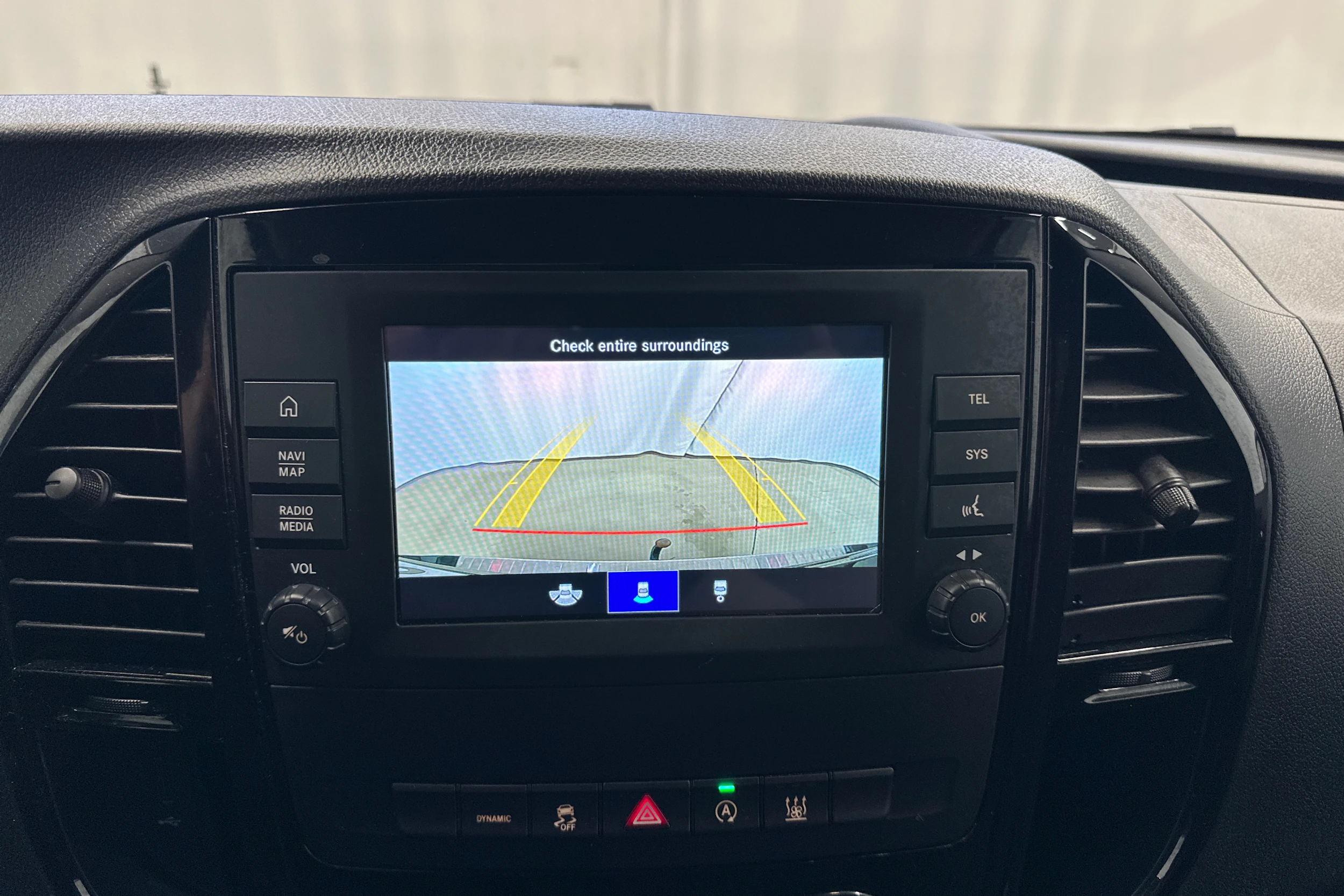 musta Mercedes-Benz Vito 2023 kuva 18.