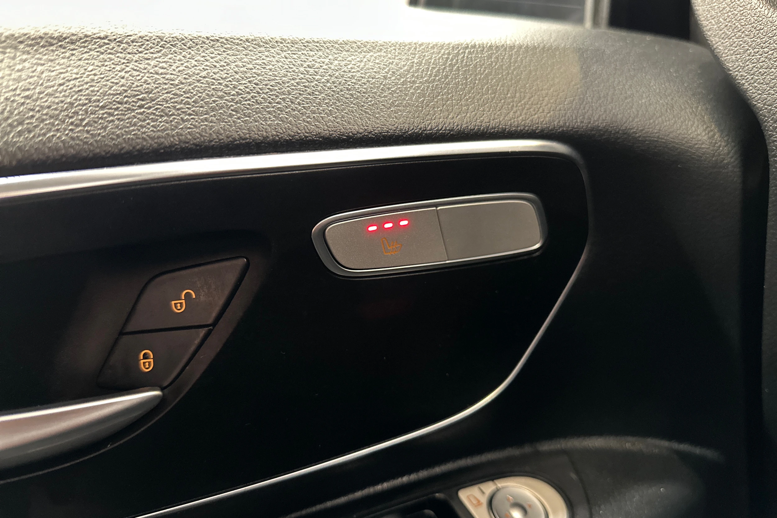 musta Mercedes-Benz Vito 2023 kuva 19.