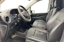 valkoinen Mercedes-Benz Vito 2023 kuva 6.