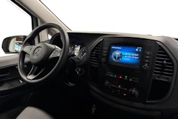 valkoinen Mercedes-Benz Vito 2023 kuva 8.