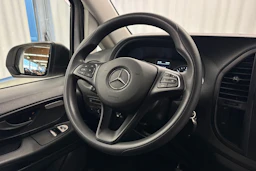 valkoinen Mercedes-Benz Vito 2023 kuva 10.