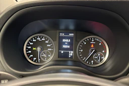 valkoinen Mercedes-Benz Vito 2023 kuva 11.