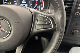 valkoinen Mercedes-Benz Vito 2023 kuva 13.