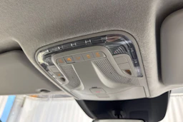 valkoinen Mercedes-Benz Vito 2023 kuva 19.