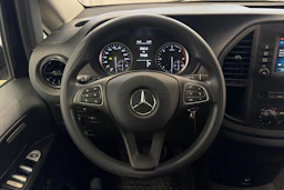musta Mercedes-Benz Vito 2023 kuva 13.