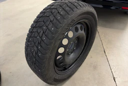 musta Mercedes-Benz Vito 2023 kuva 29.