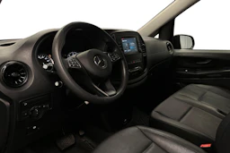 musta Mercedes-Benz Vito 2023 kuva 6.