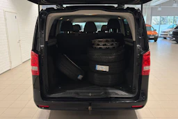 musta Mercedes-Benz Vito 2024 kuva 28.