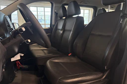 musta Mercedes-Benz Vito 2023 kuva 4.