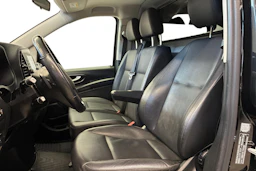 musta Mercedes-Benz Vito 2023 kuva 8.