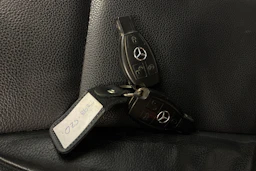 musta Mercedes-Benz Vito 2023 kuva 27.