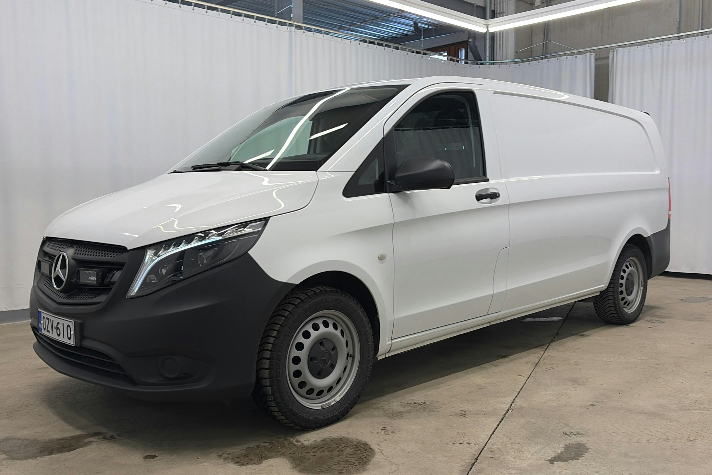 valkoinen Mercedes-Benz Vito 2023 kuva 8.