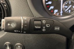 valkoinen Mercedes-Benz Vito 2023 kuva 26.