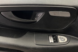 valkoinen Mercedes-Benz Vito 2023 kuva 13.