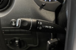 valkoinen Mercedes-Benz Vito 2023 kuva 16.