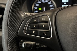 valkoinen Mercedes-Benz Vito 2023 kuva 17.