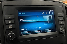 valkoinen Mercedes-Benz Vito 2023 kuva 20.