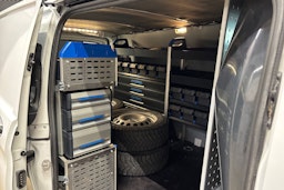 valkoinen Mercedes-Benz Vito 2023 kuva 26.