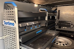 valkoinen Mercedes-Benz Vito 2023 kuva 30.