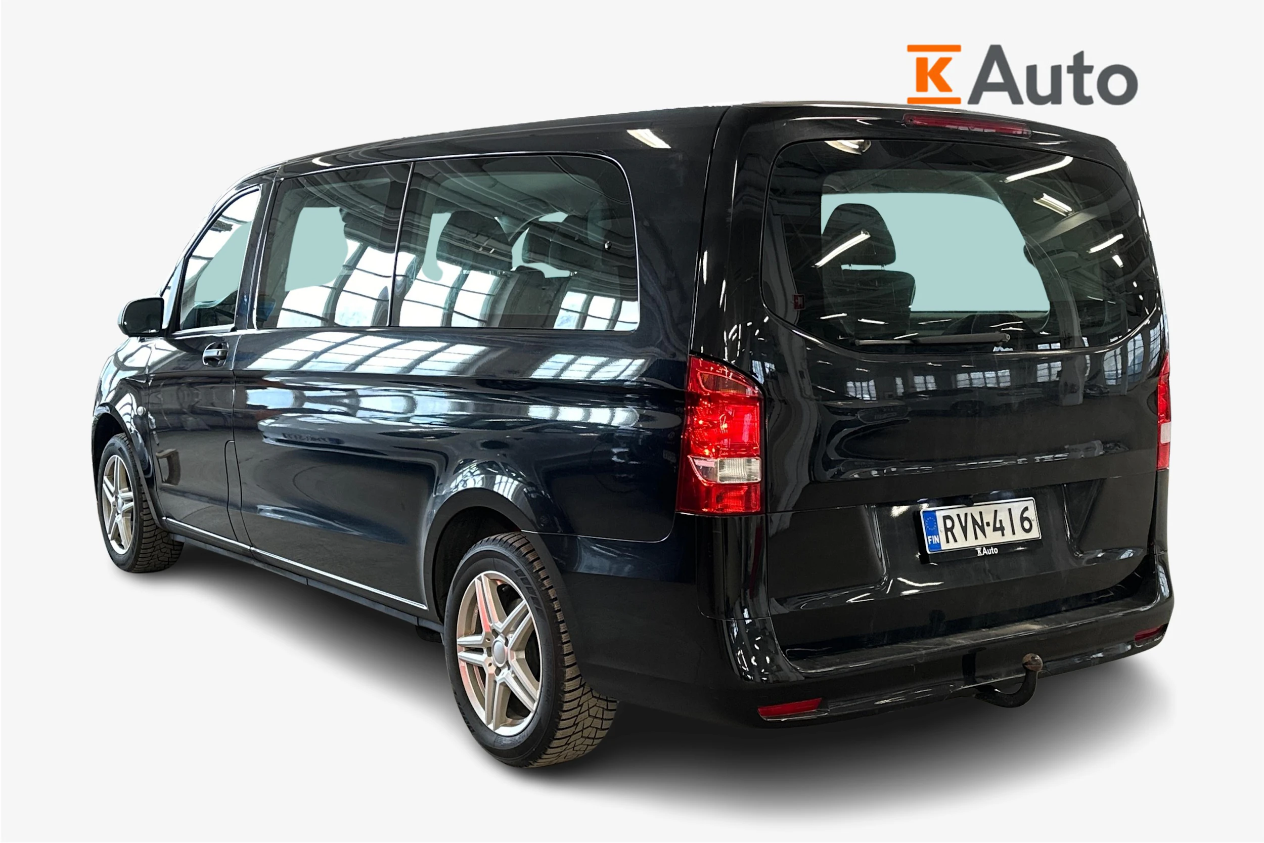 musta Mercedes-Benz Vito 2023 kuva 2.