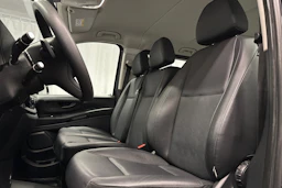 musta Mercedes-Benz Vito 2023 kuva 13.
