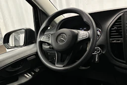 musta Mercedes-Benz Vito 2023 kuva 14.