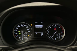 musta Mercedes-Benz Vito 2023 kuva 18.