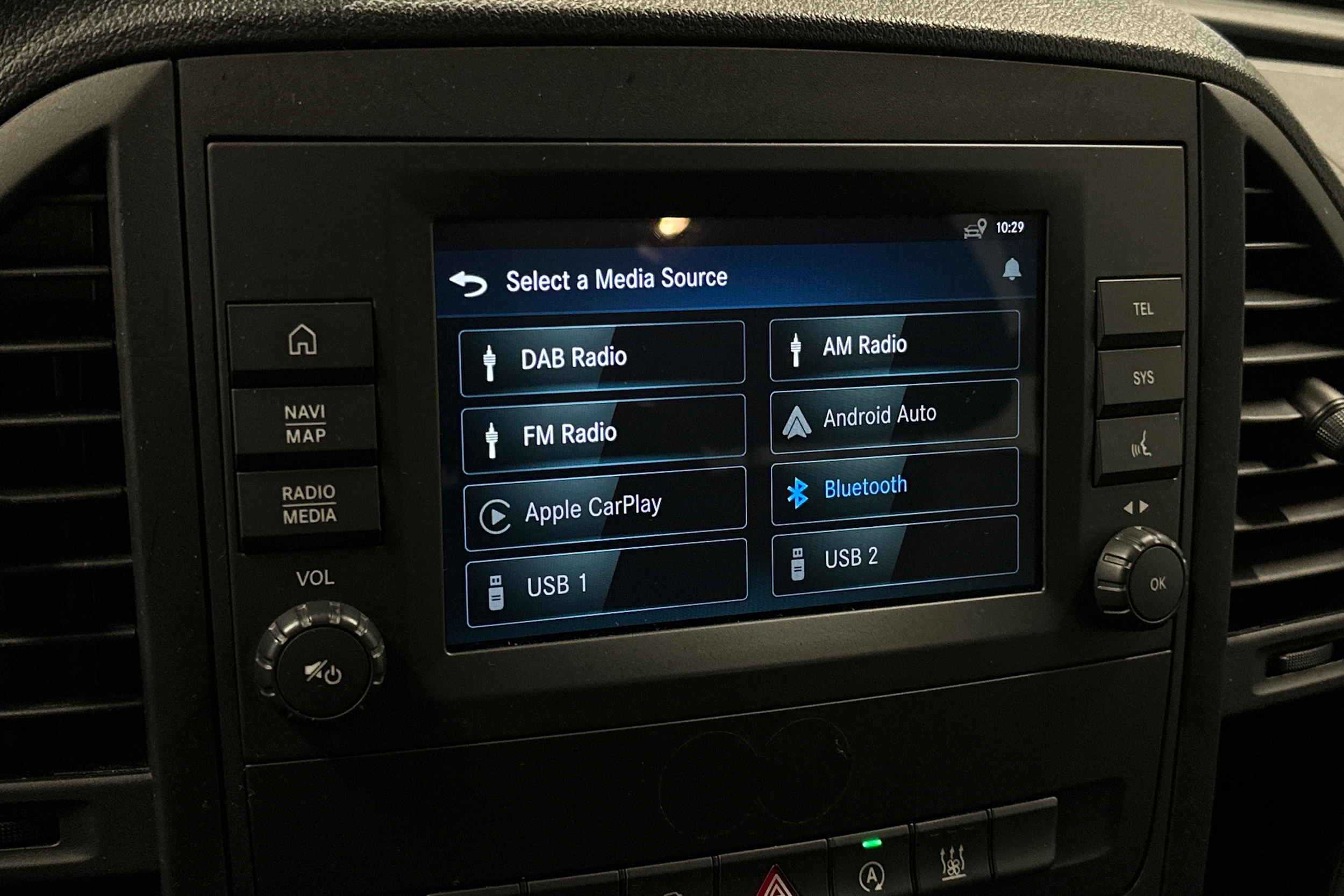 musta Mercedes-Benz Vito 2023 kuva 21.