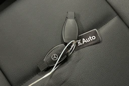 musta Mercedes-Benz Vito 2023 kuva 26.