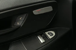 valkoinen Mercedes-Benz Vito 2023 kuva 23.