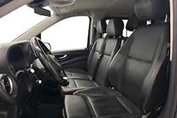 musta Mercedes-Benz Vito 2023 kuva 8.