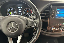 musta Mercedes-Benz Vito 2023 kuva 12.