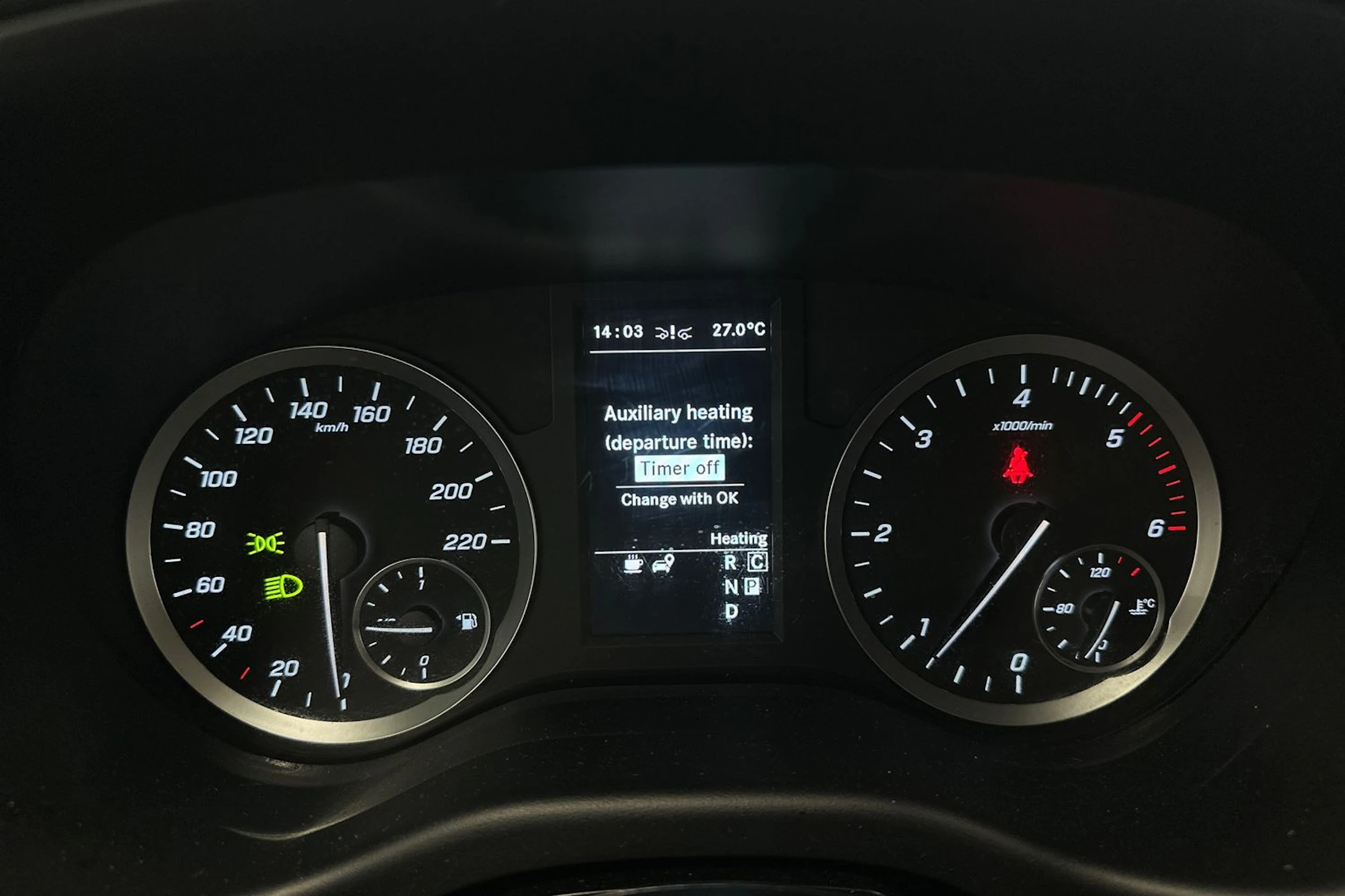 musta Mercedes-Benz Vito 2023 kuva 15.