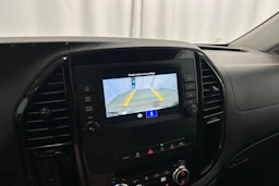 musta Mercedes-Benz Vito 2023 kuva 22.