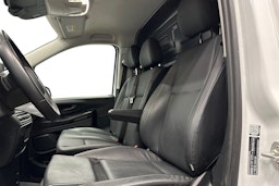 valkoinen Mercedes-Benz Vito 2024 kuva 8.