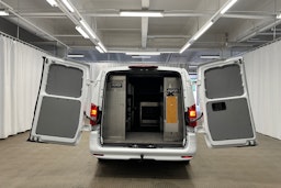valkoinen Mercedes-Benz Vito 2024 kuva 20.