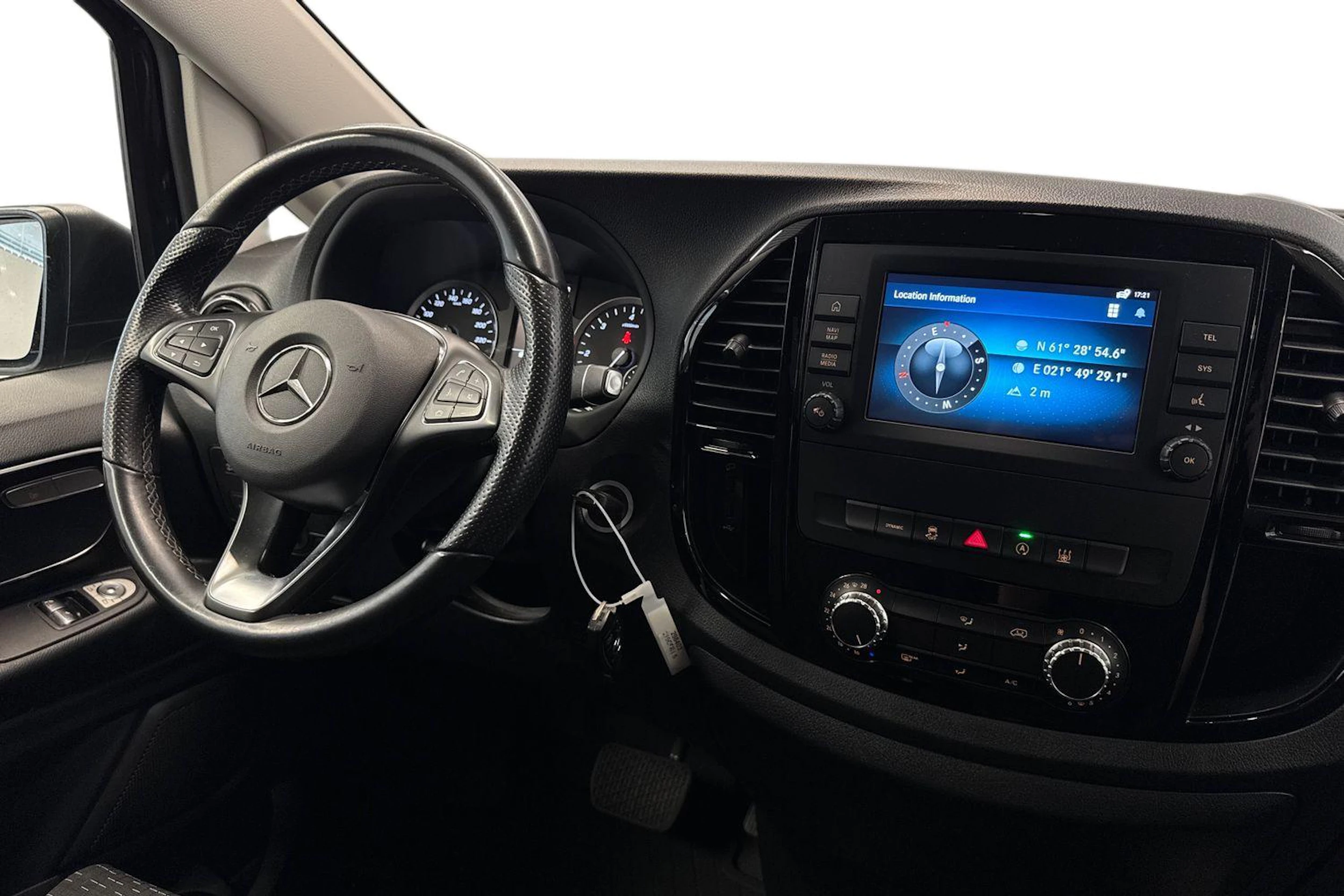 harmaa Mercedes-Benz Vito 2024 kuva 11.